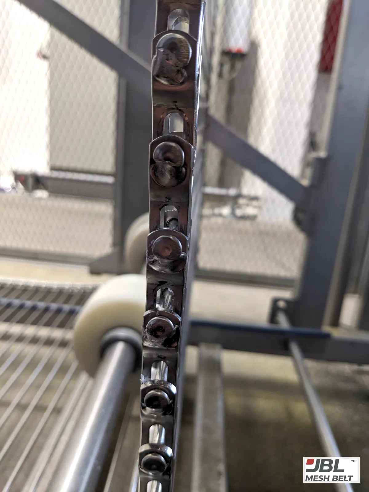 Edge links on the line