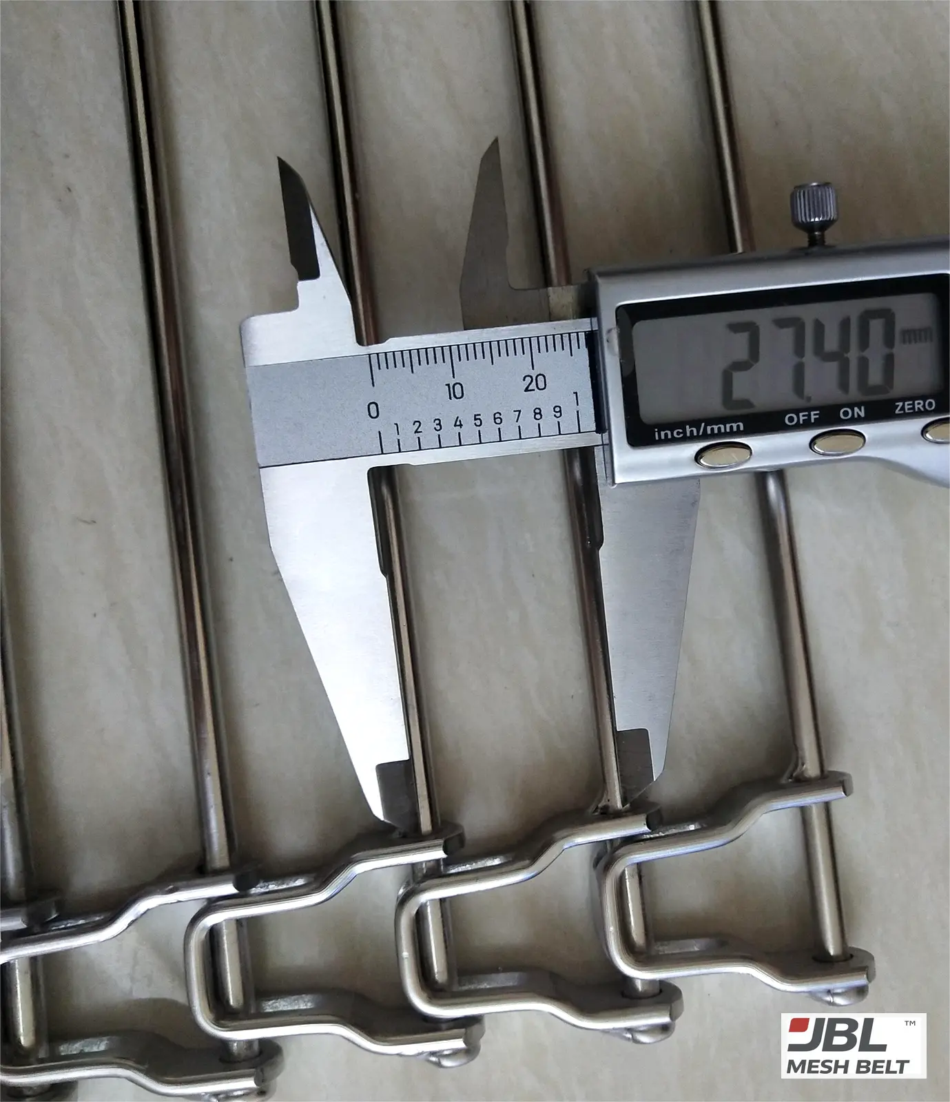 Sample pitch: 27.40 mm