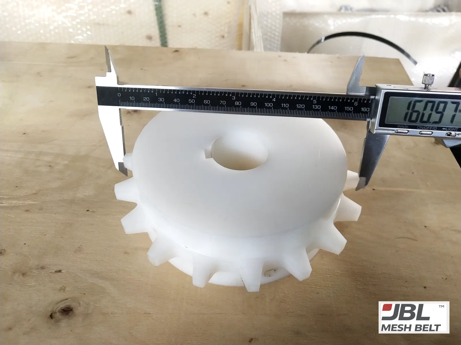 Sprocket outside diameter: 160.97 mm