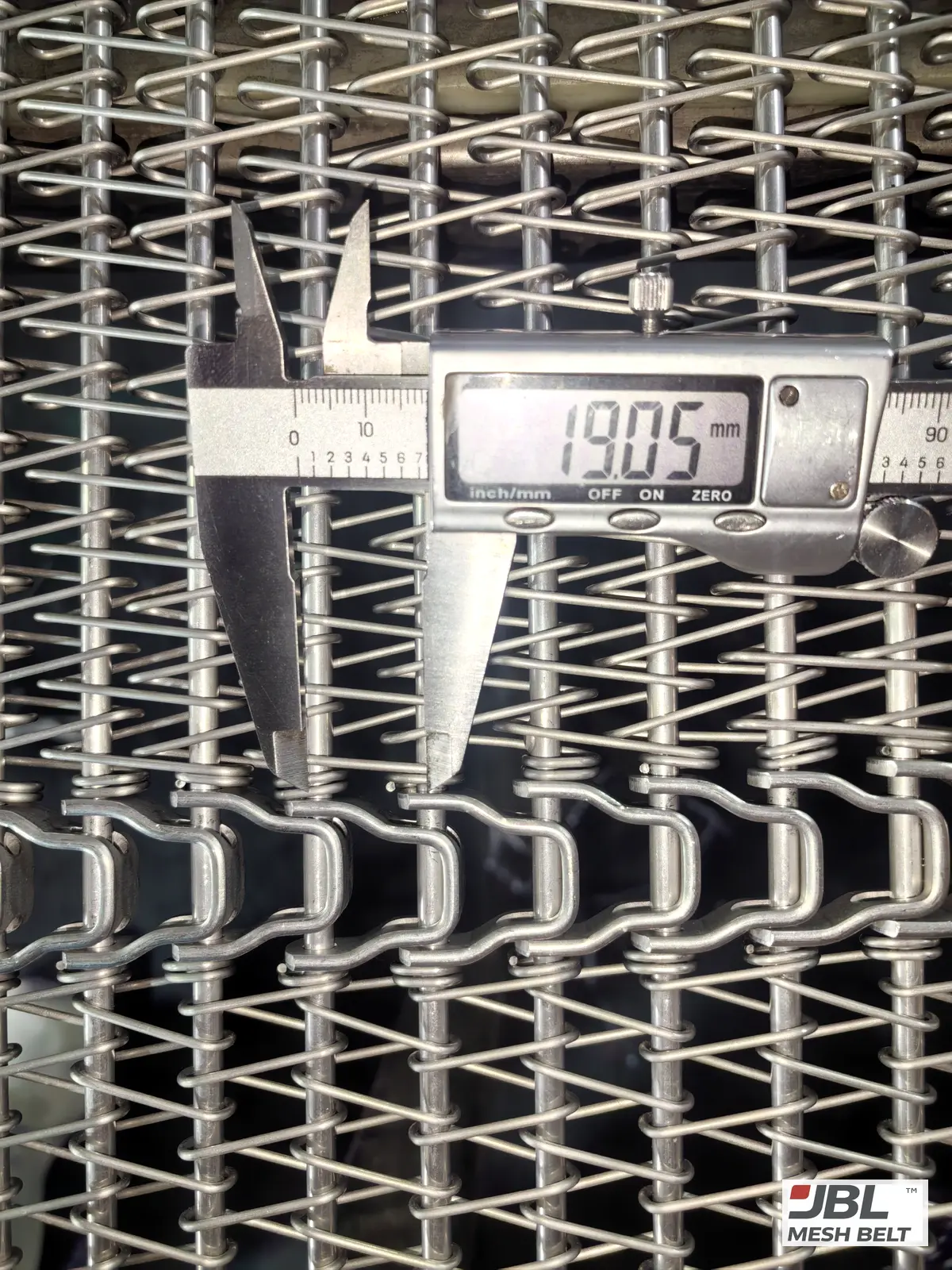 Bulk belt rod pitch: 19.05 mm
