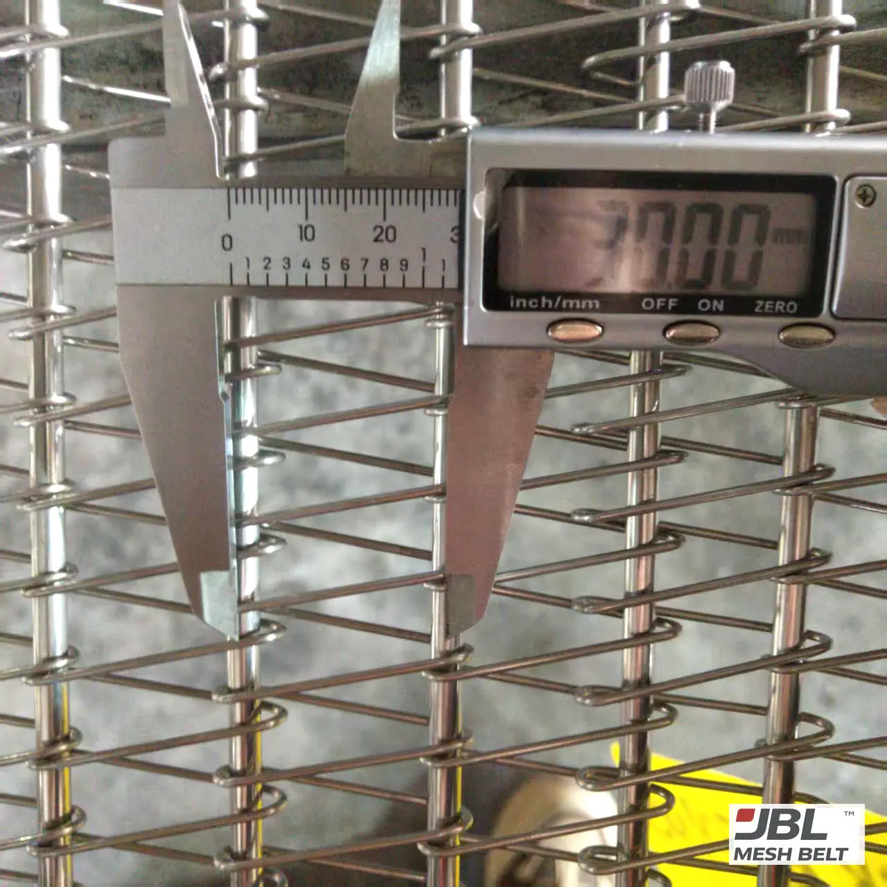 Mesh measured: 27.00 mm