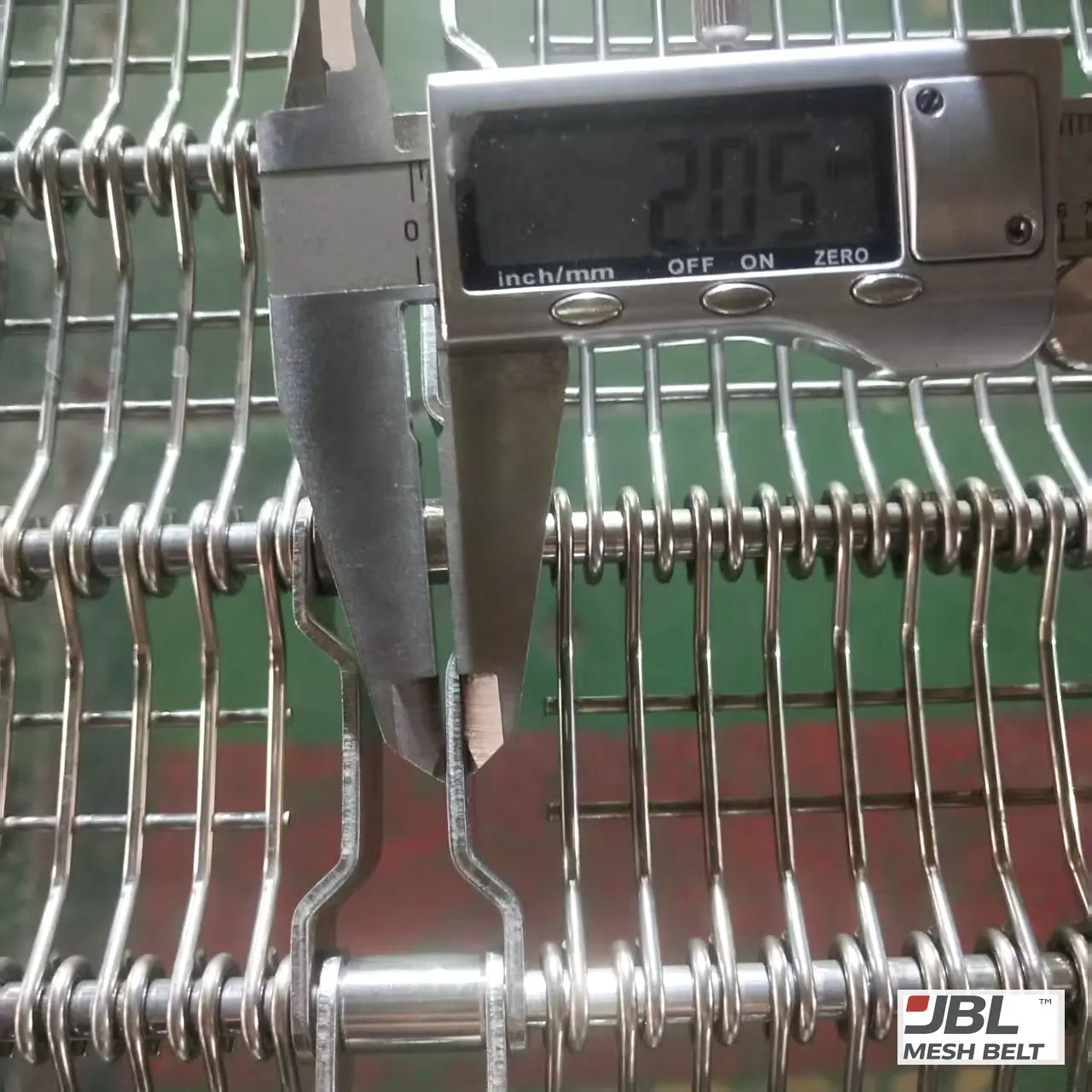 Chain plate thickness, second plate: 2.05 mm