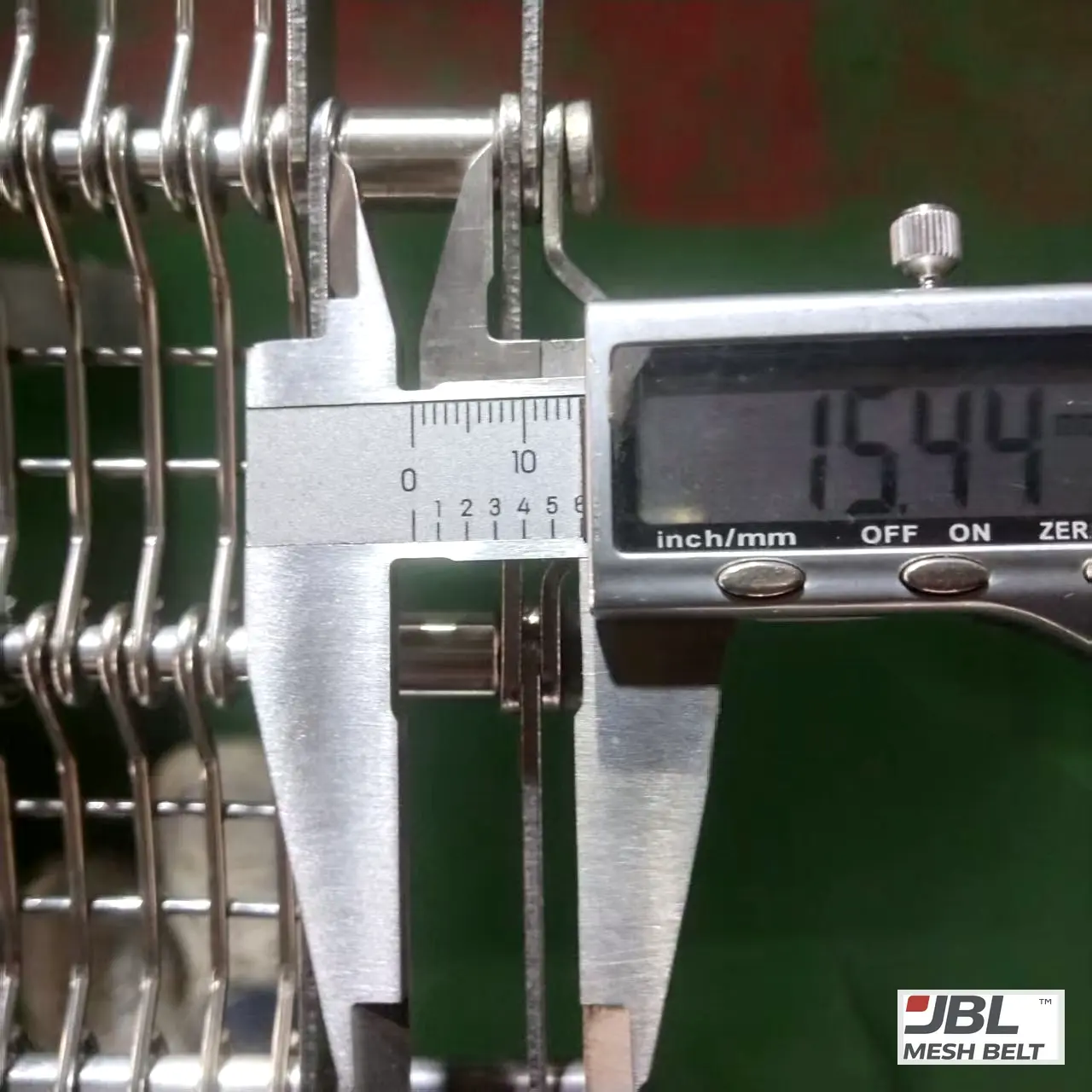 Roller and chain width measured: 15.44 mm