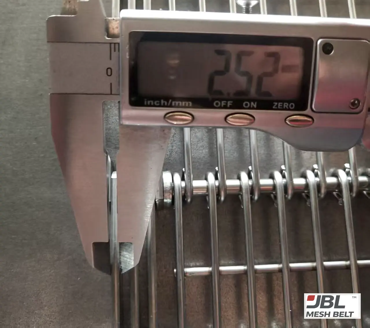 Flat link thickness, second link: 2.52 mm