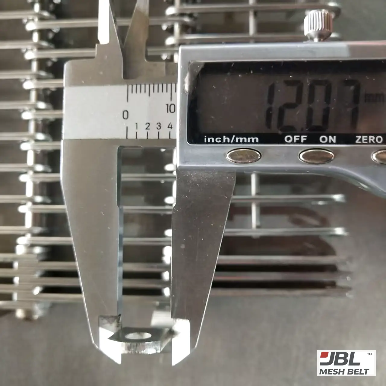 Flat link width, second link: 12.07 mm