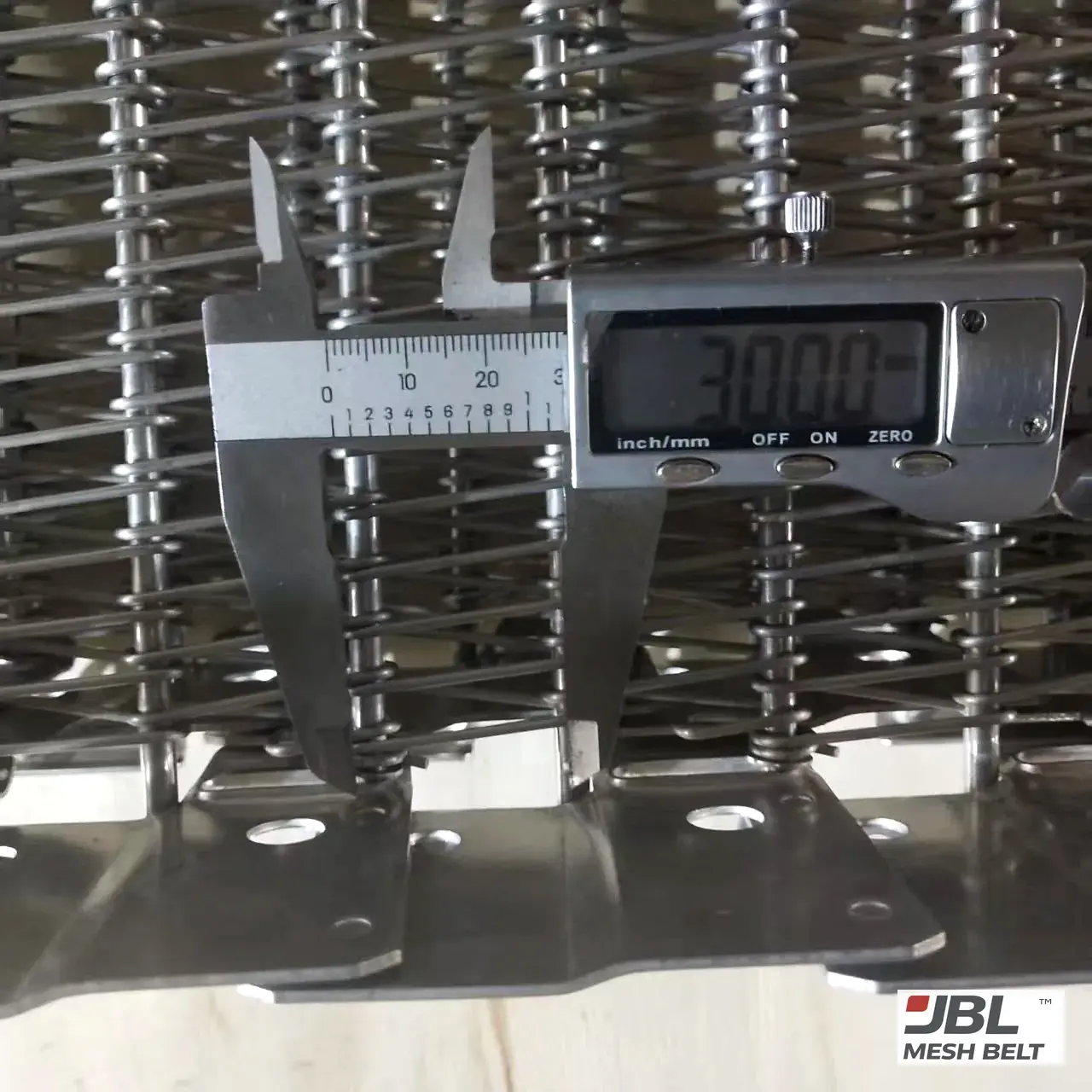 Bulk belt rod pitch: 30.00 mm