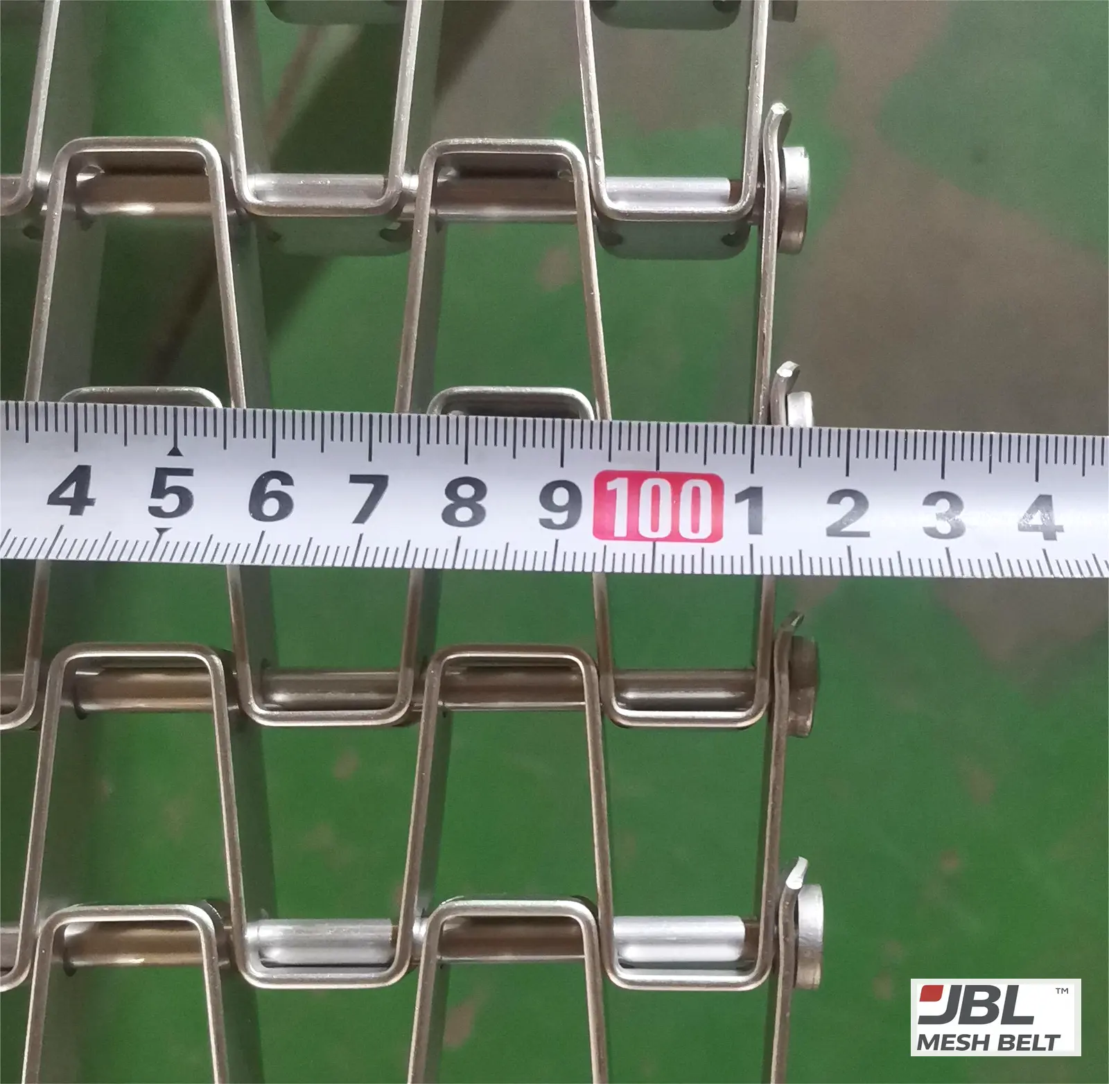 Edge of the 1016 mm belt (tape)