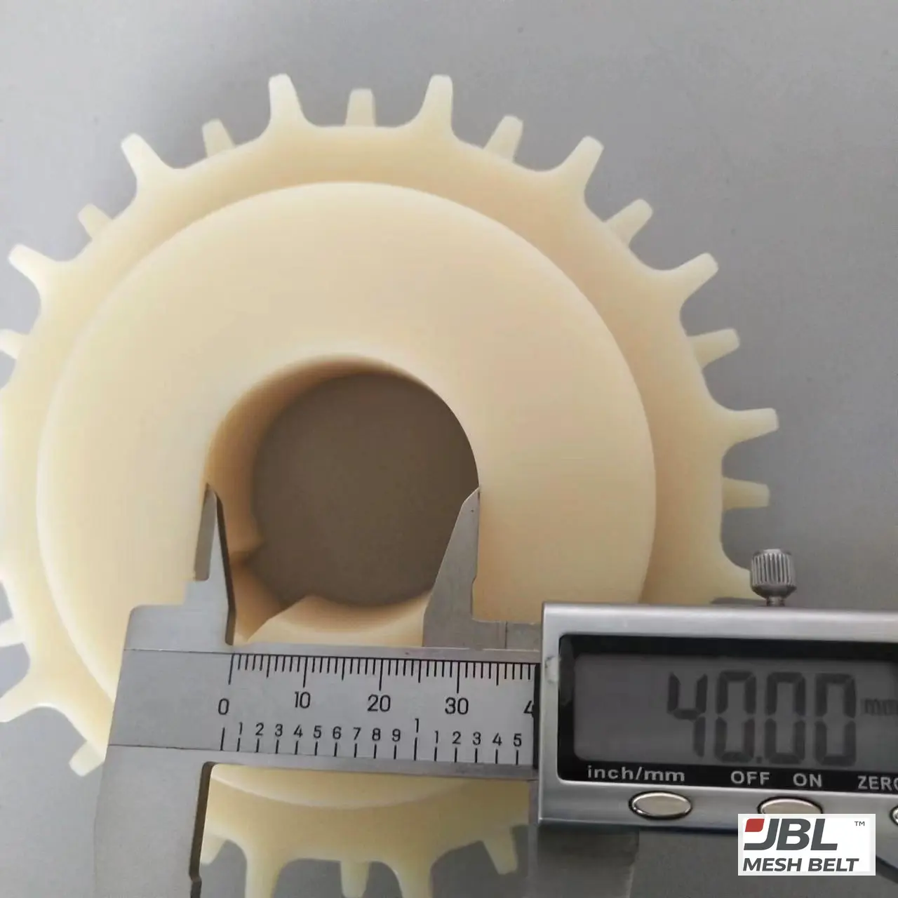 Sprocket bore: 40.00 mm