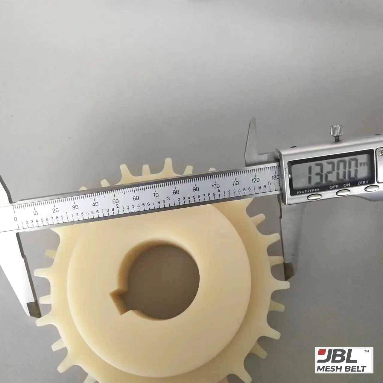 Sprocket outside diameter: 132.00 mm