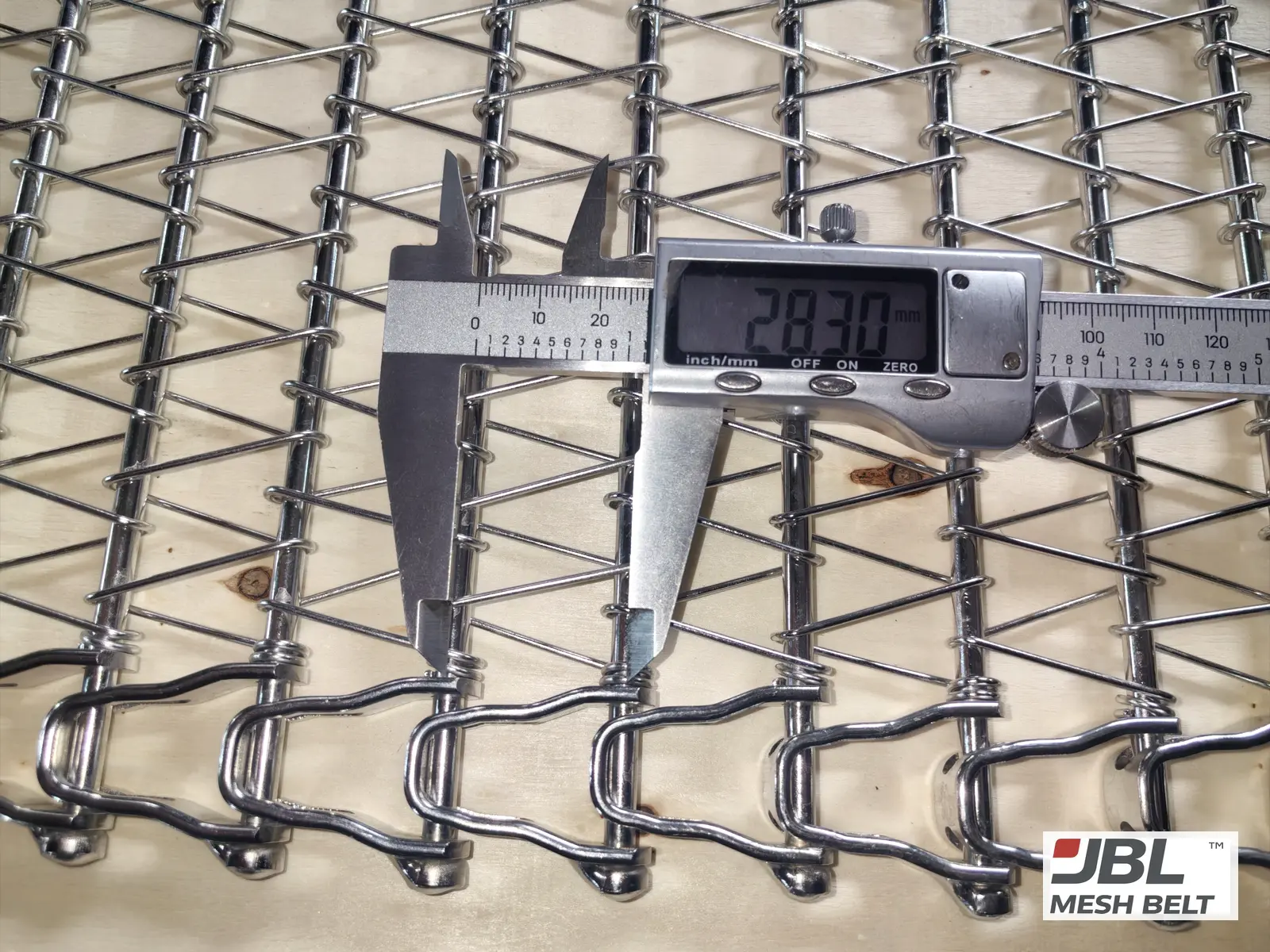 Bulk belt mesh: 28.30 mm