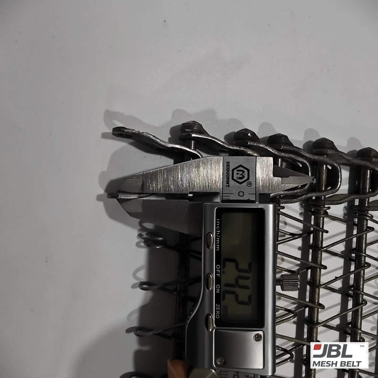Link thickness: 2.42 mm