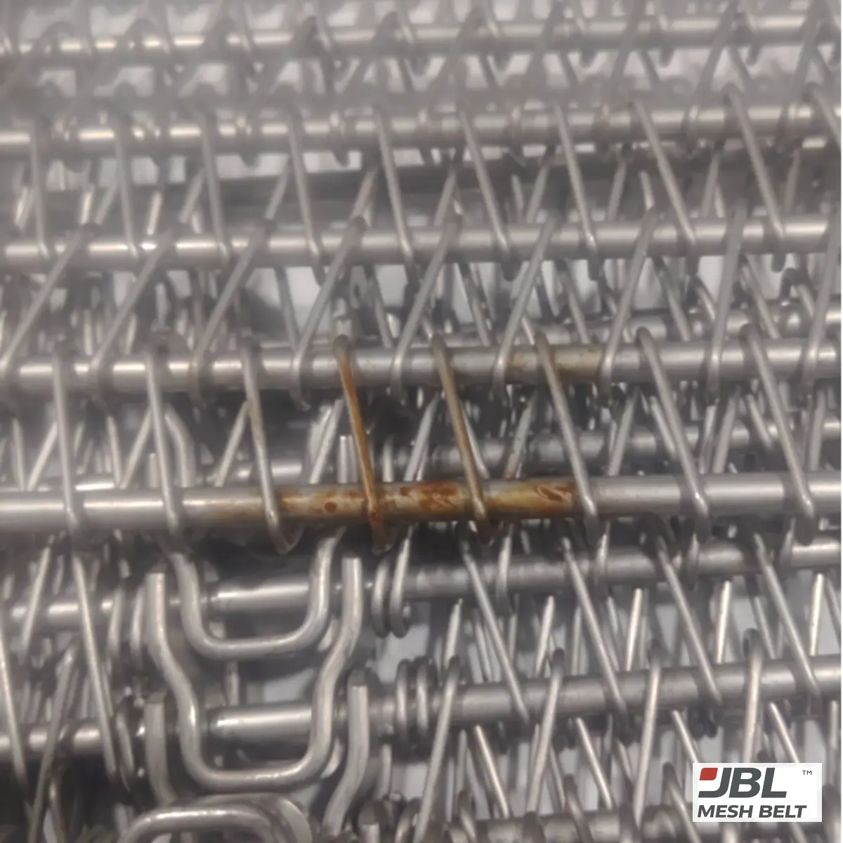 Rust on a single cross rod